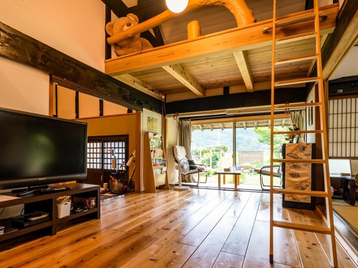 さいの郷「椛」 Pension Kagamino Buitenkant foto